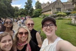 Students talking a selfie with Dr. Cooke in Oxford.