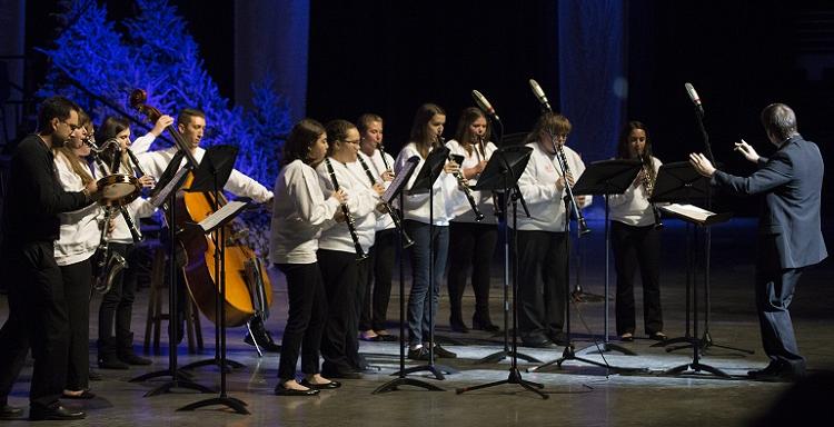 A performance from the 2016 USA holiday concert.